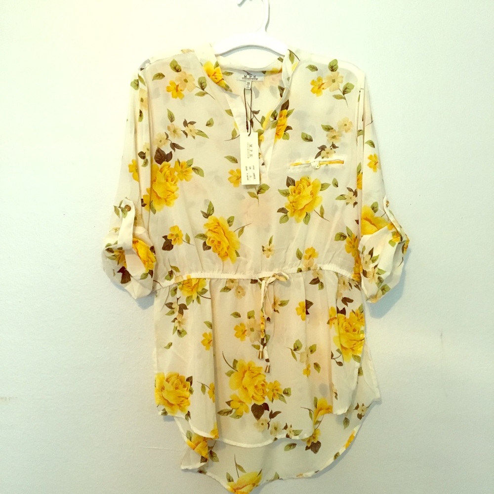 FLORAL BLOUSE🌼
